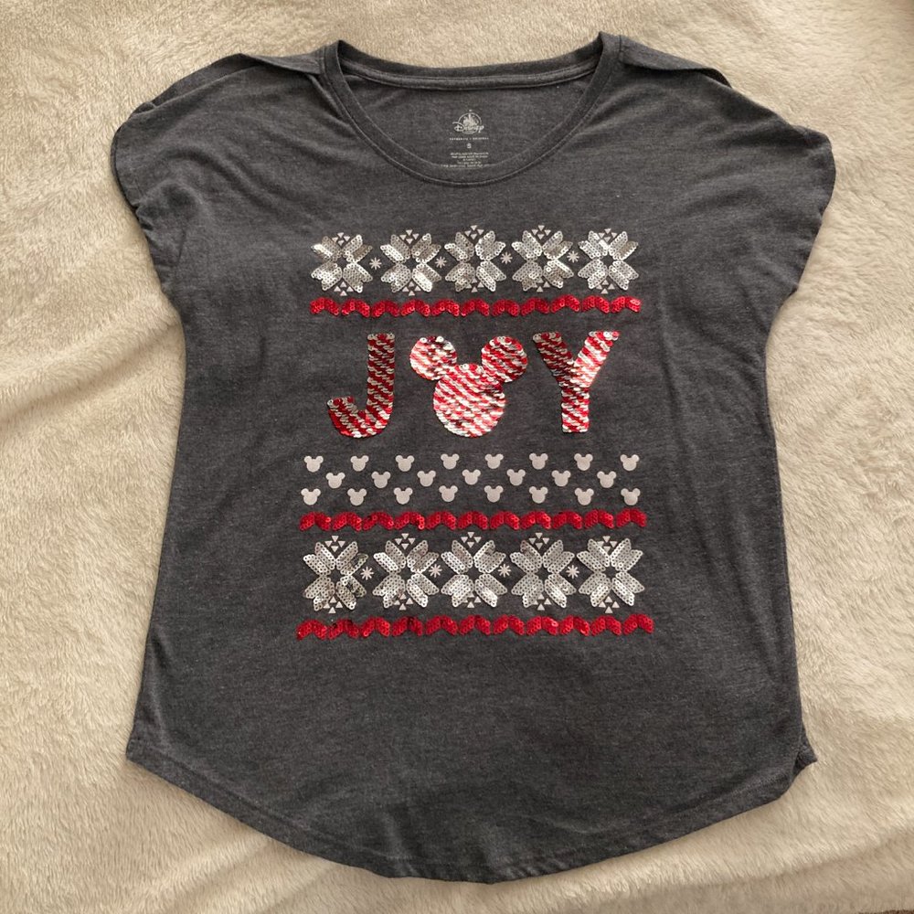 Disney "Joy" Mickey peppermint flip sequin Christmas tshirt size small